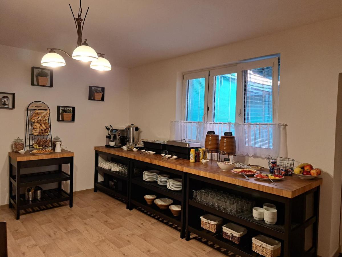 Apartman U Sudu Kobylí Екстериор снимка