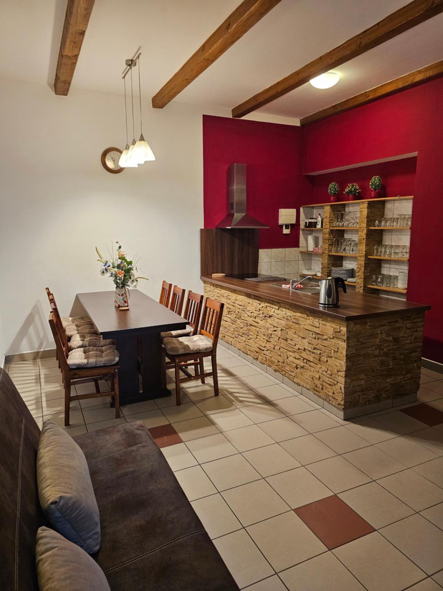 Apartman U Sudu Kobylí Екстериор снимка