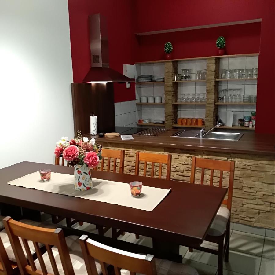 Apartman U Sudu Kobylí Екстериор снимка